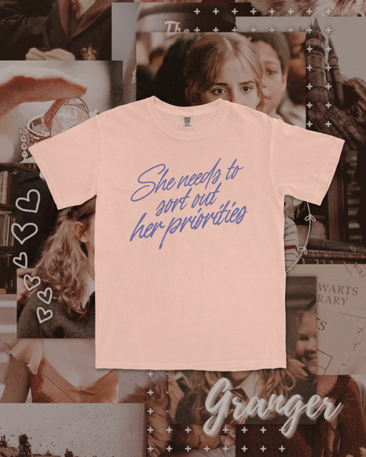 She needs to sort out her priorities Graphic Tee