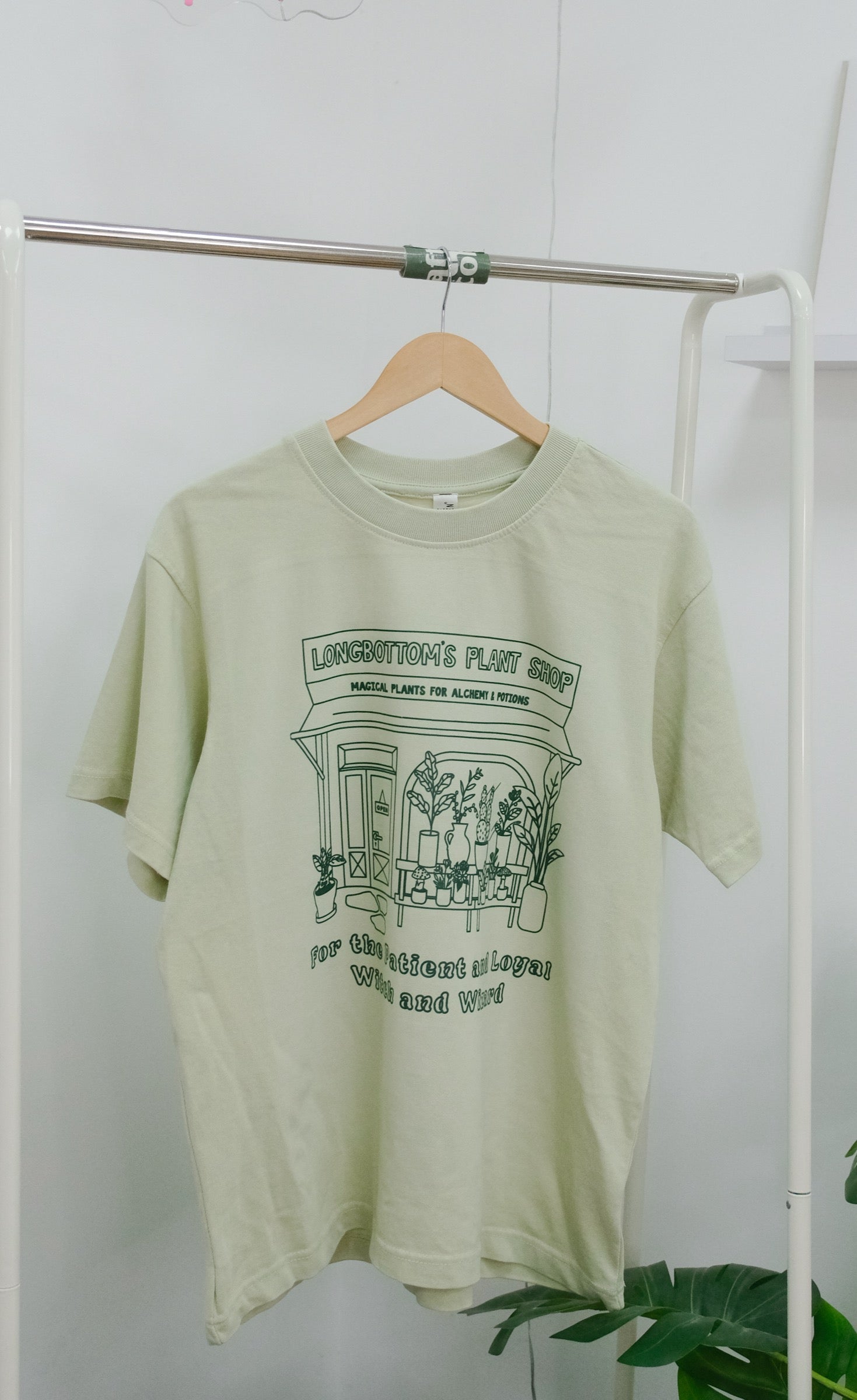 Longbottom Plantshop Garment Dyed Tee (M) - Pistachio